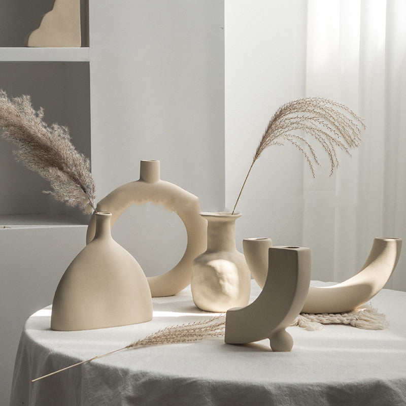 Simplicity Ceramic Vase for Dry Flower Arrangement & Decor